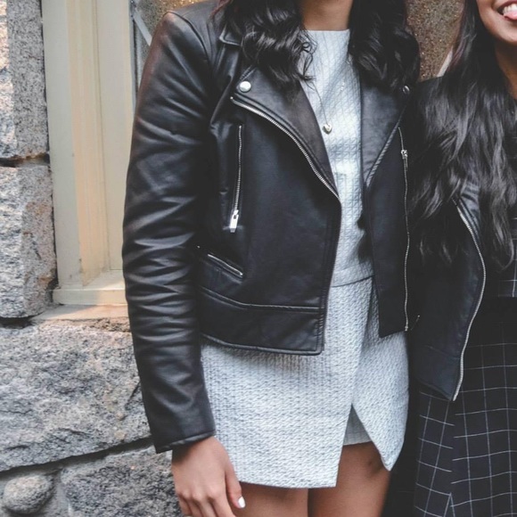 Coord Set - Blouse & Skort - Picture 2 of 7